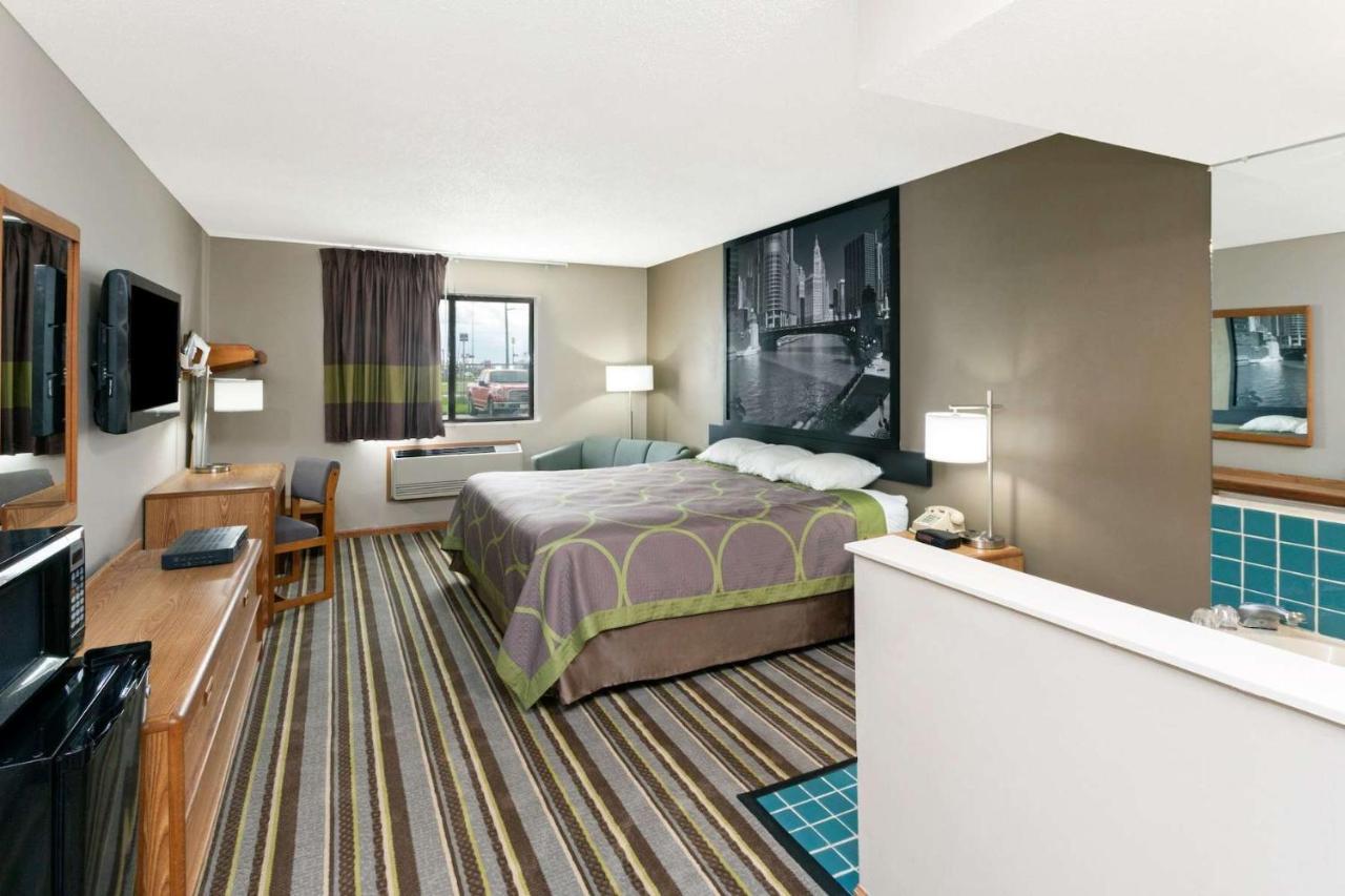 Hotel Super 8 By Wyndham Watseka Extérieur photo